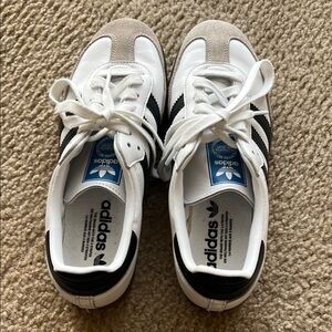 Adidas women’s sambas